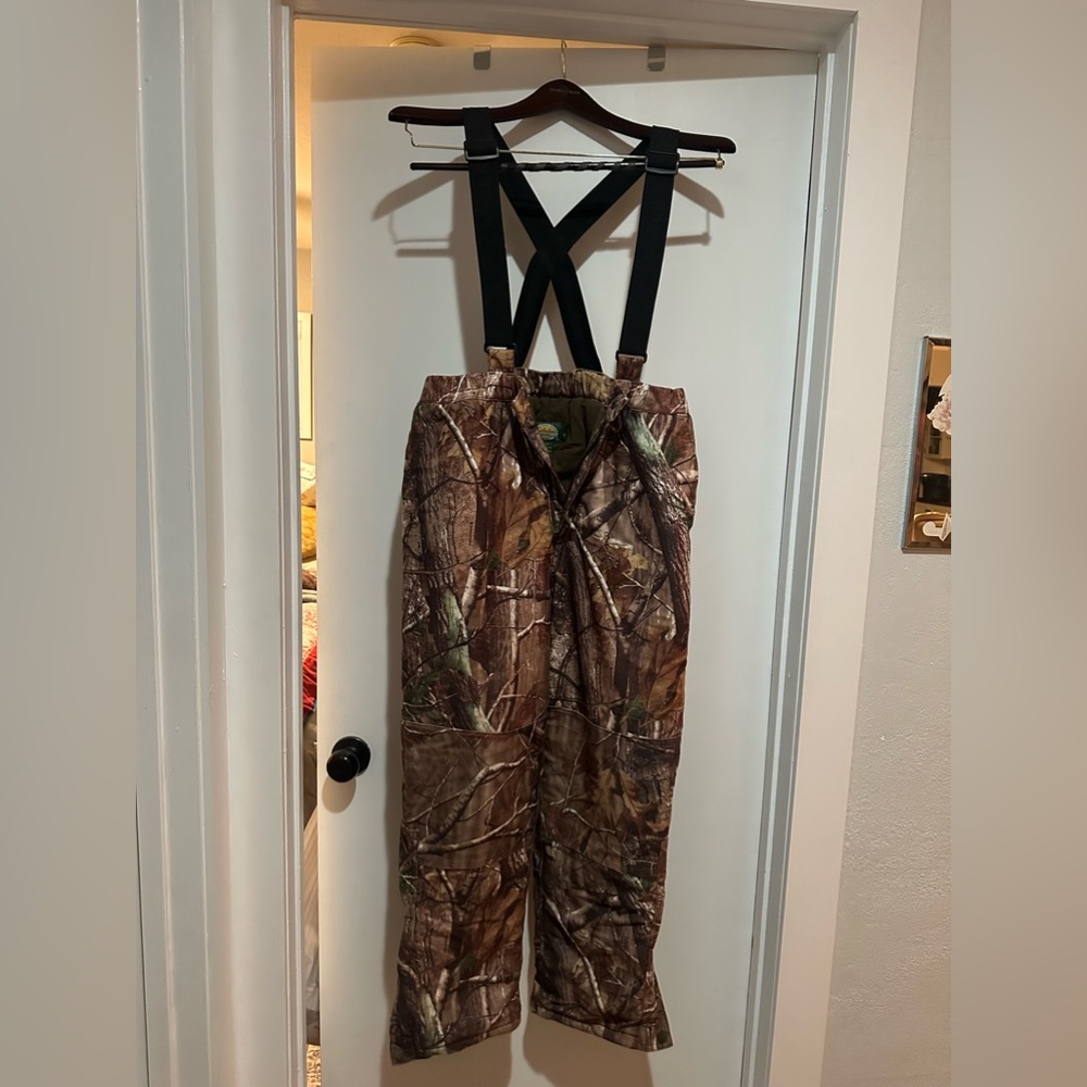 RealTree - Cabela’s Hunting pants - Kids size L